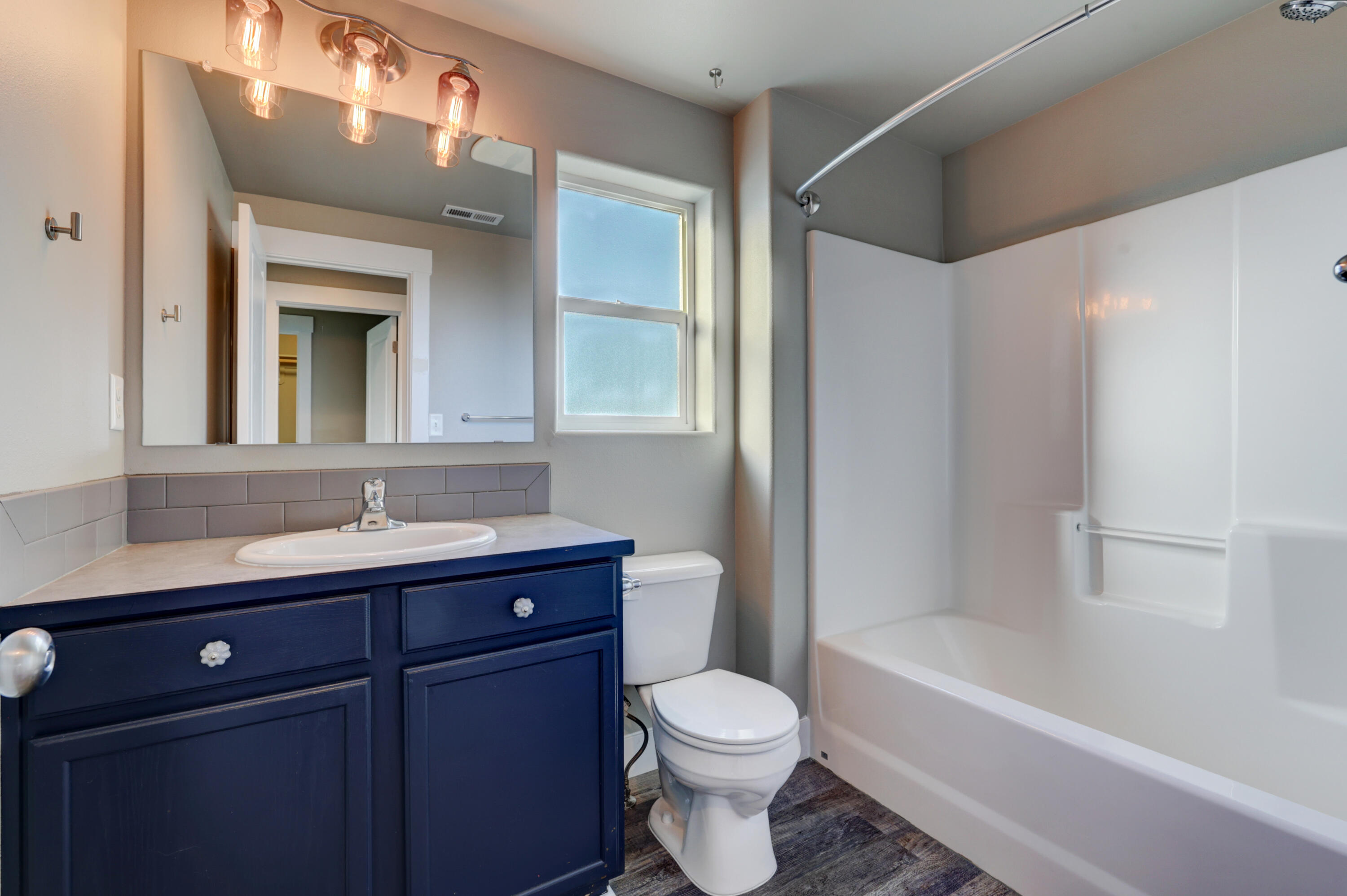 1525 Southwest 31st Street Redmond, OR 97756 - Photo 19 of 26 1525 SW 31st St-16