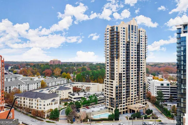 $2,800 | 3481 Lakeside Drive Northeast, Unit 605, Atlanta, GA 30326