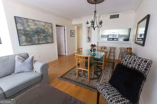 $2,800 | 3481 Lakeside Drive Northeast, Unit 605, Atlanta, GA 30326