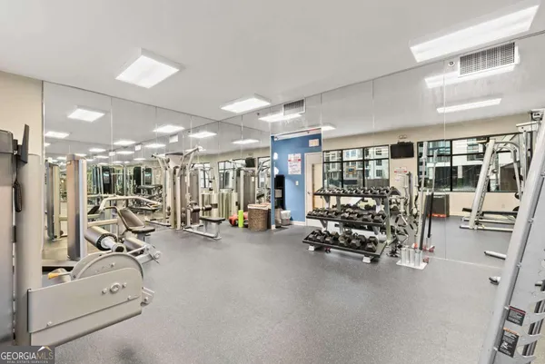 $2,800 | 3481 Lakeside Drive Northeast, Unit 605, Atlanta, GA 30326