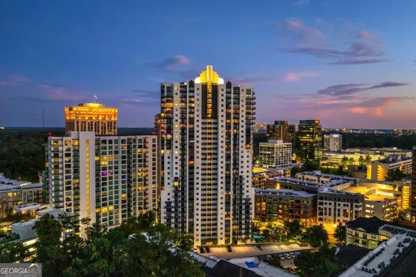 $2,800 | 3481 Lakeside Drive Northeast, Unit 605, Atlanta, GA 30326