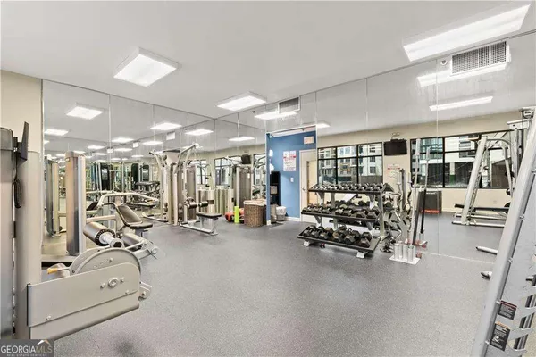 $2,800 | 3481 Lakeside Drive Northeast, Unit 605, Atlanta, GA 30326