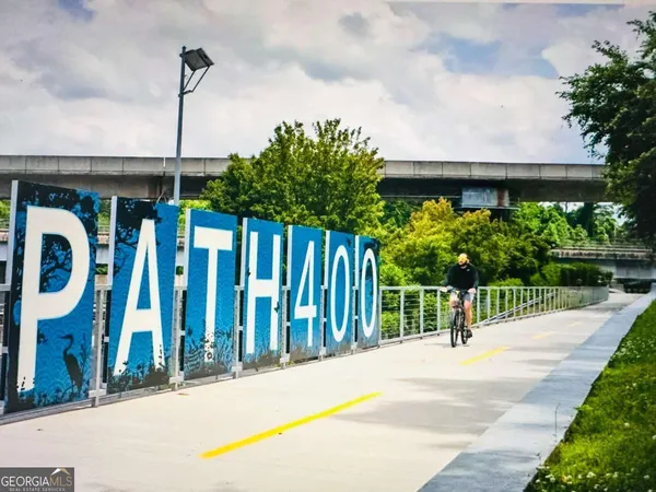 $2,800 | 3481 Lakeside Drive Northeast, Unit 605, Atlanta, GA 30326