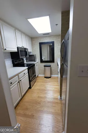 $2,800 | 3481 Lakeside Drive Northeast, Unit 605, Atlanta, GA 30326