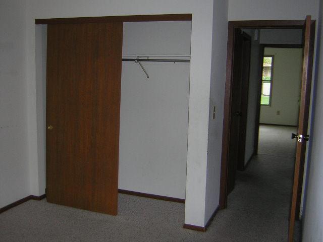 3814 Petzinger Road, Unit 816 Columbus, OH 43232 - Photo 7 of 17 Gallery Image 7