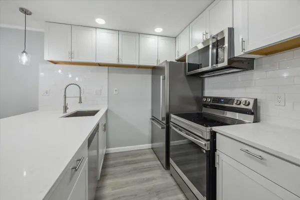 $1,900 | 3271 Sul Ross Street, Unit 21, Houston, TX 77098