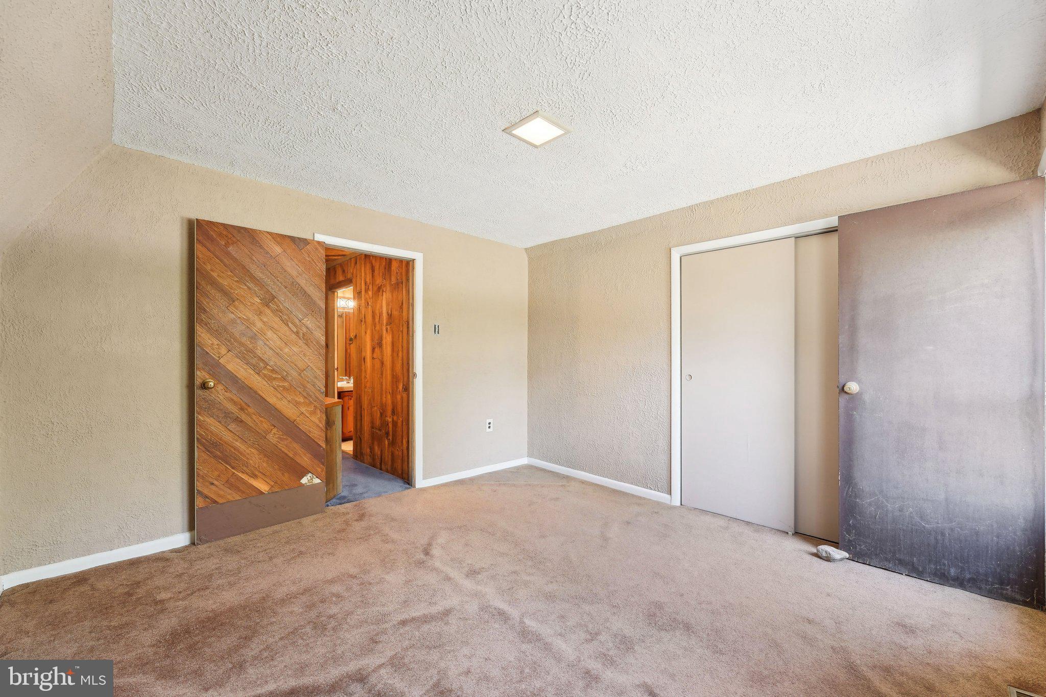 2 Oakview Drive Berlin, NJ 08009 - Photo 29 of 64 a view of an empty room