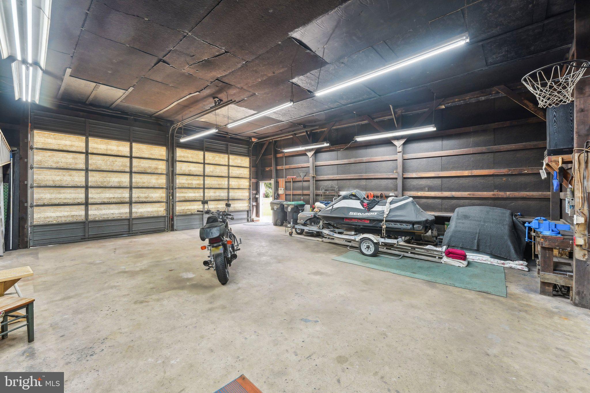 2 Oakview Drive Berlin, NJ 08009 - Photo 37 of 64