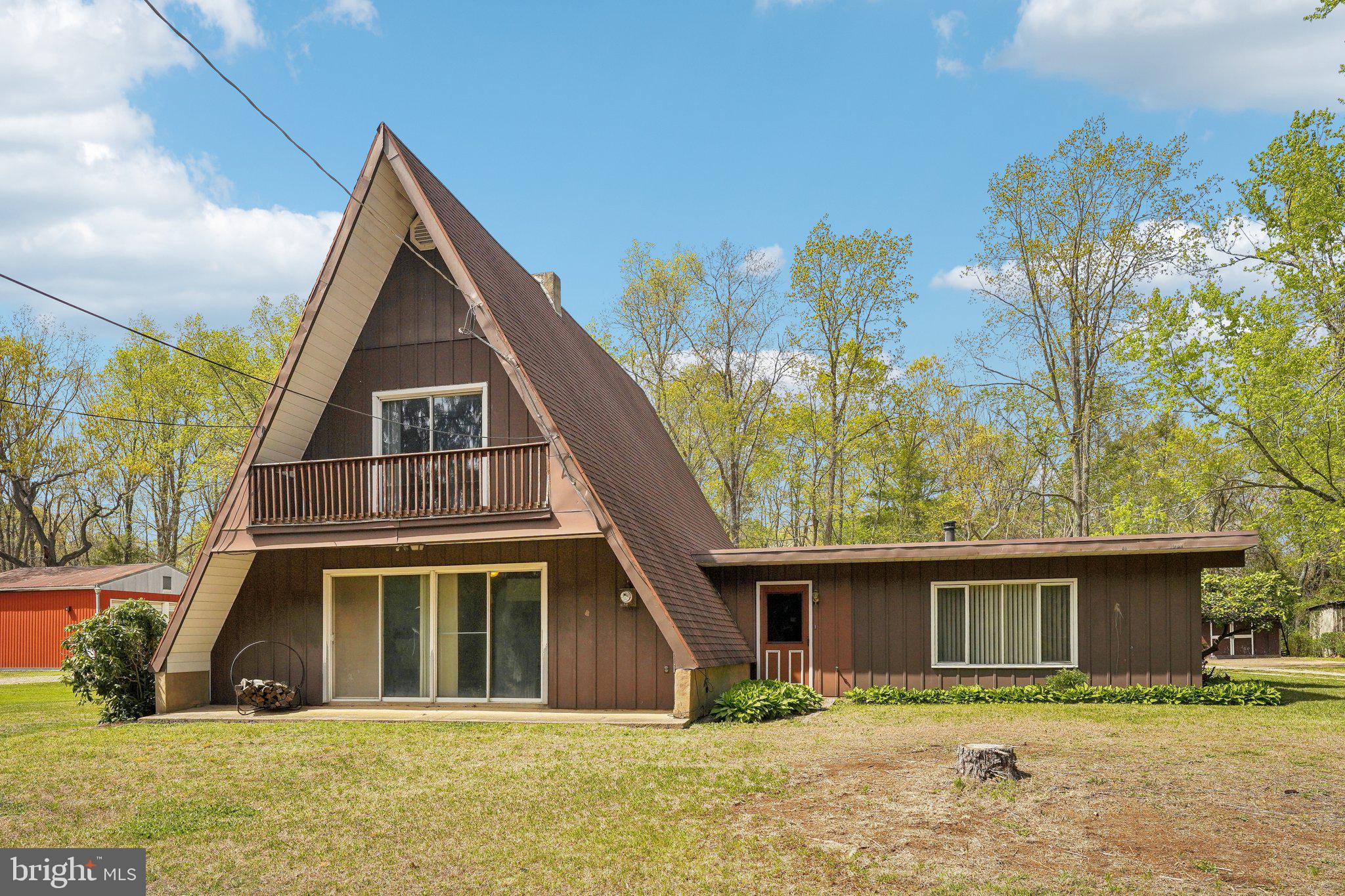 2 Oakview Drive Berlin, NJ 08009 - Photo 41 of 64 a front view of a house with a yard