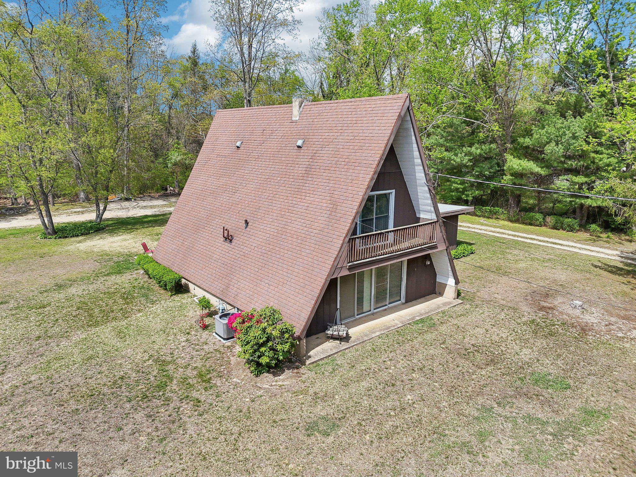 2 Oakview Drive Berlin, NJ 08009 - Photo 56 of 64 a aerial view of a house with a yard and garage