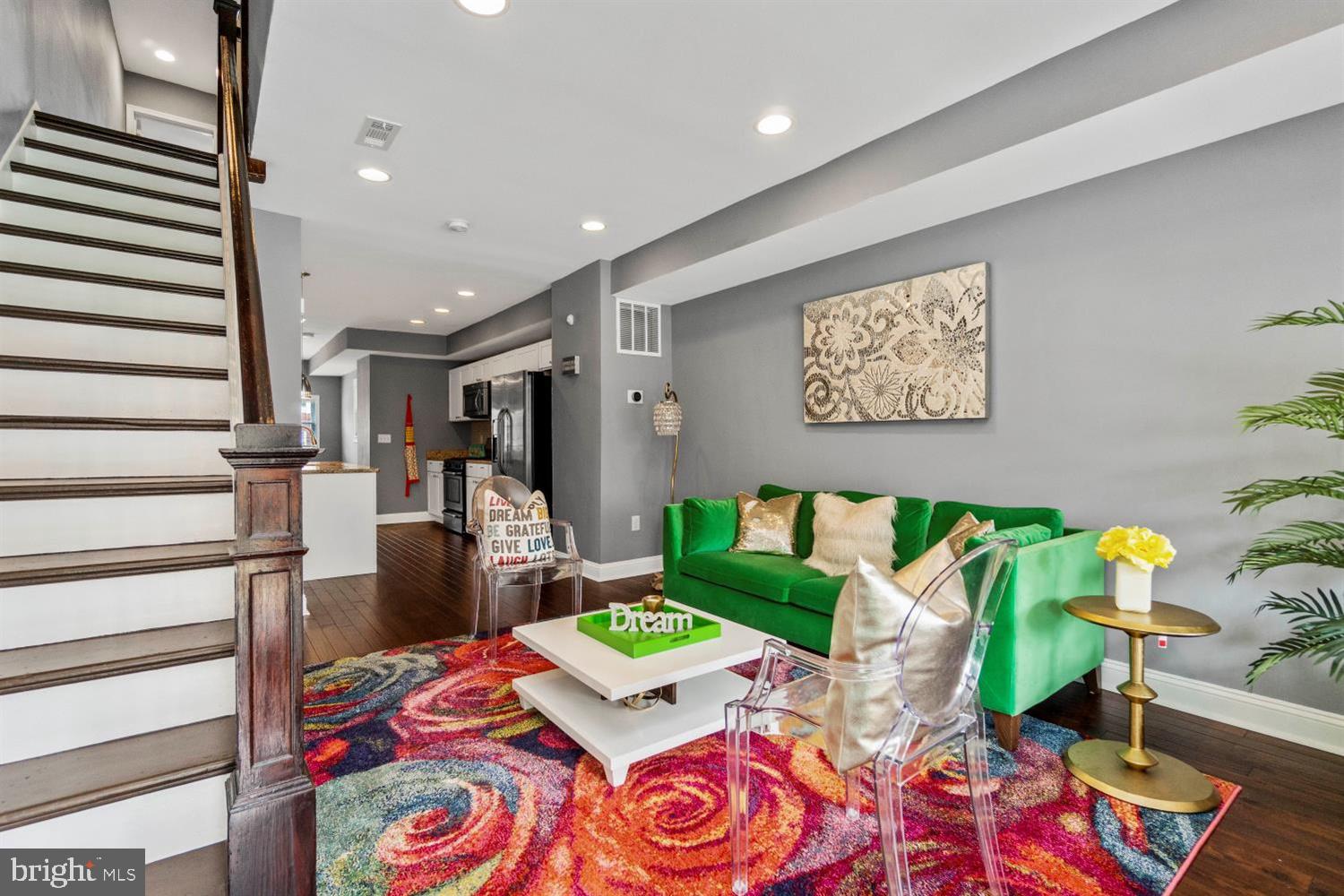 3816 Woodridge Road Baltimore, MD 21229 - Photo 1 of 30 Gallery Image 1