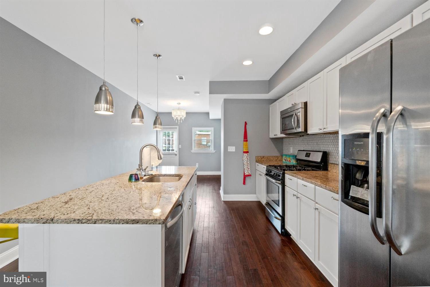3816 Woodridge Road Baltimore, MD 21229 - Photo 12 of 30 Gallery Image 12