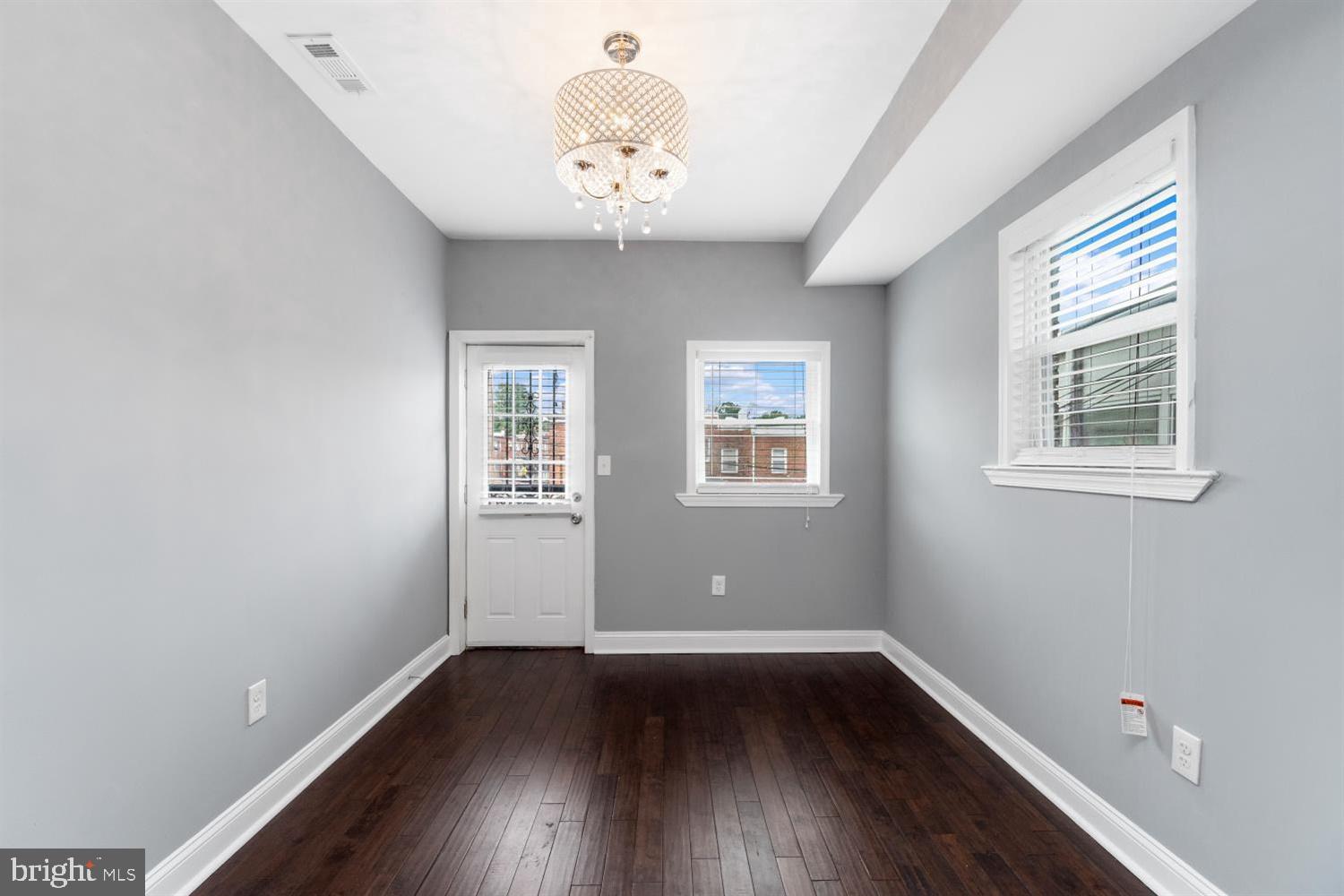 3816 Woodridge Road Baltimore, MD 21229 - Photo 13 of 30 Gallery Image 13