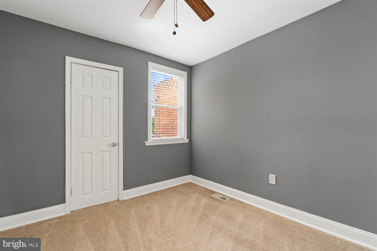 3816 Woodridge Road Baltimore, MD 21229 - Photo 18 of 30 Gallery Image 18