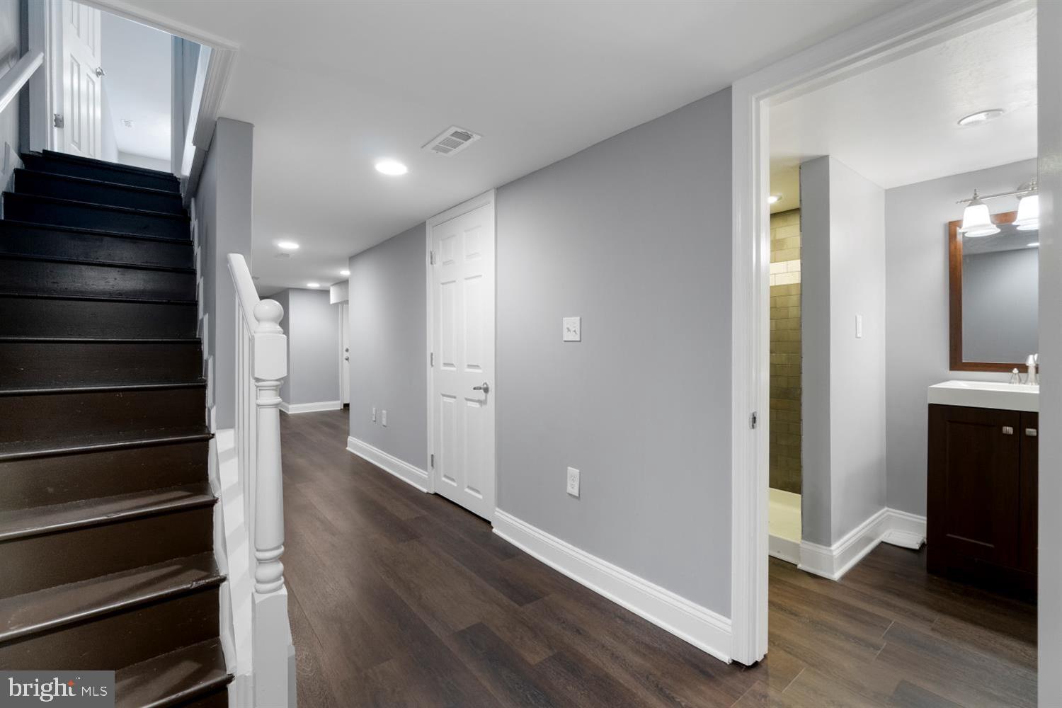 3816 Woodridge Road Baltimore, MD 21229 - Photo 23 of 30 Gallery Image 23