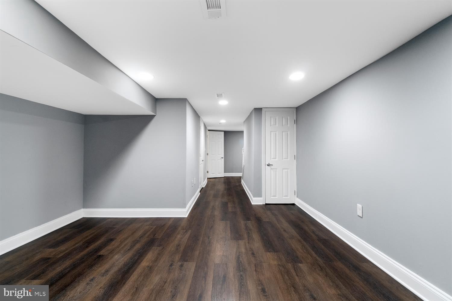 3816 Woodridge Road Baltimore, MD 21229 - Photo 25 of 30 Gallery Image 25
