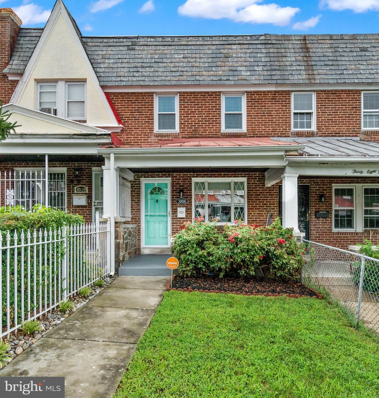 3816 Woodridge Road Baltimore, MD 21229 - Photo 4 of 30 Gallery Image 4