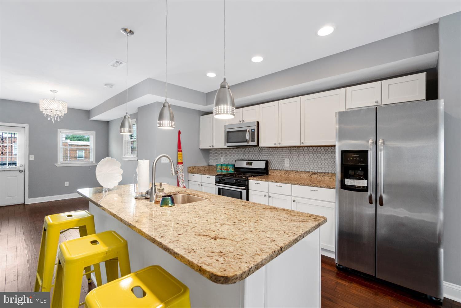 3816 Woodridge Road Baltimore, MD 21229 - Photo 10 of 30 Gallery Image 10