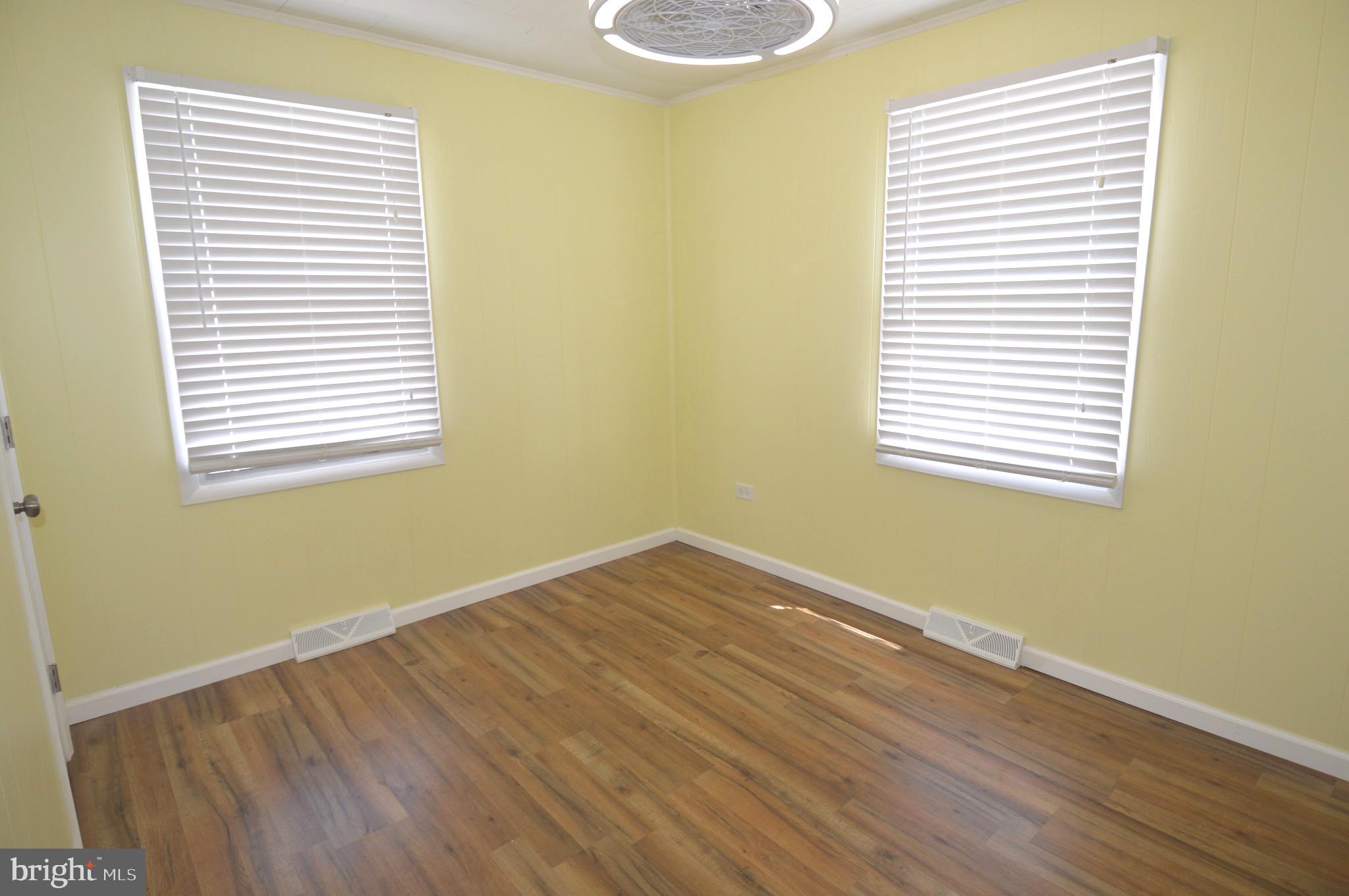 1724 Earhart Road Essex, MD 21221 - Photo 11 of 16 Gallery Image 11