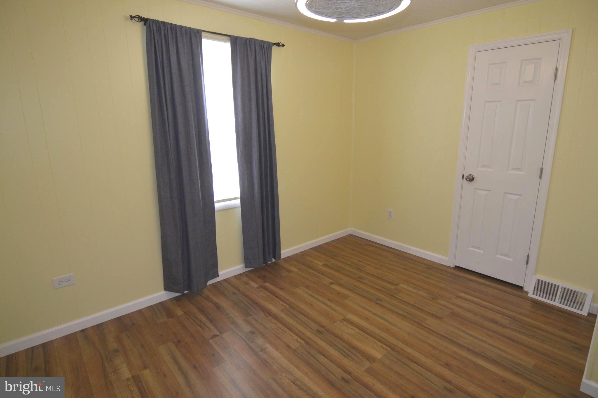 1724 Earhart Road Essex, MD 21221 - Photo 13 of 16 Gallery Image 13