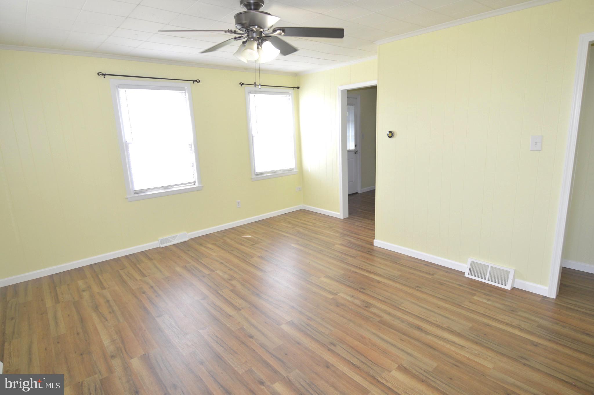 1724 Earhart Road Essex, MD 21221 - Photo 7 of 16 Gallery Image 7