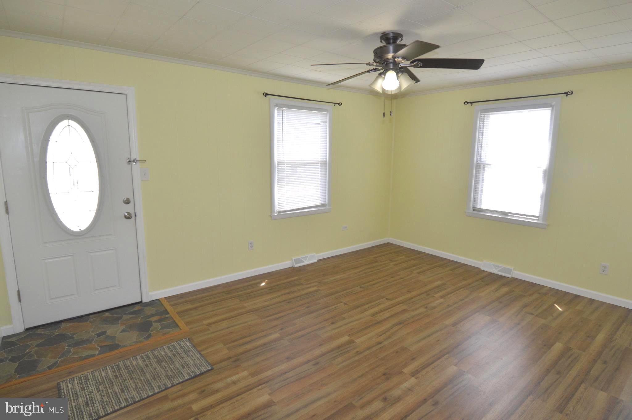 1724 Earhart Road Essex, MD 21221 - Photo 8 of 16 Gallery Image 8