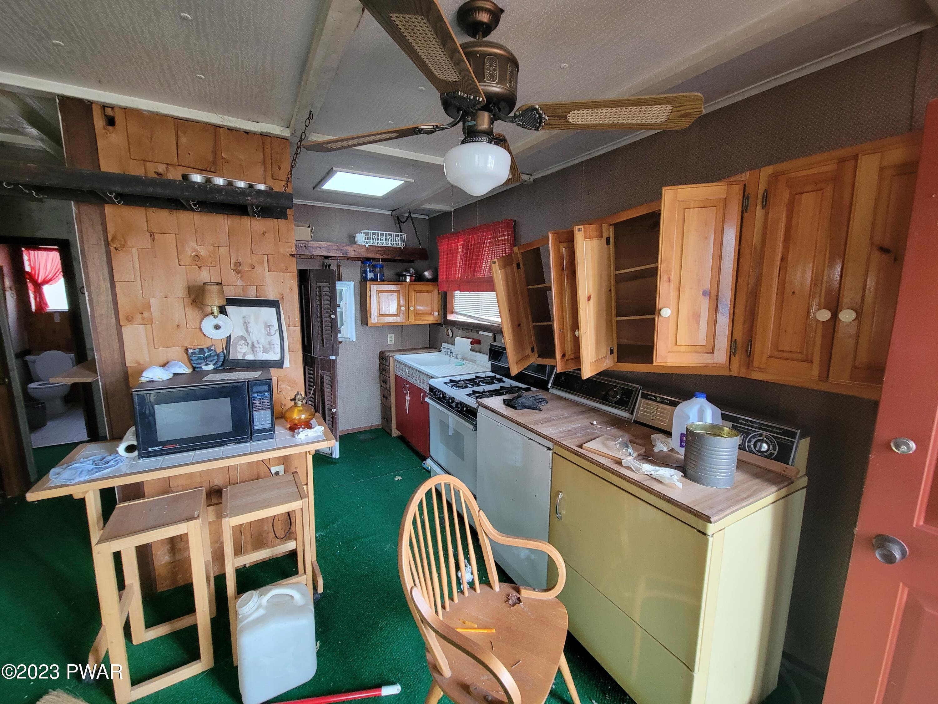 22 4th Street Thompson, PA 18465 - Photo 7 of 15