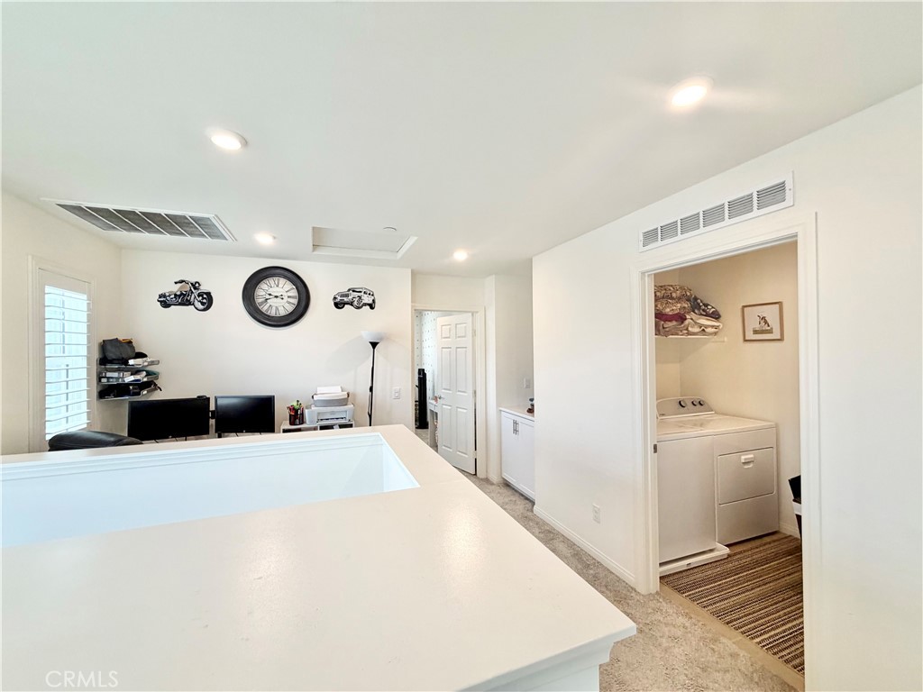 970 Helena Ridge Lake Elsinore, CA 92530 - Photo 15 of 37 Gallery Image 15