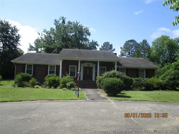 $338,500 | 225 Harris Avenue, Raeford, NC 28376