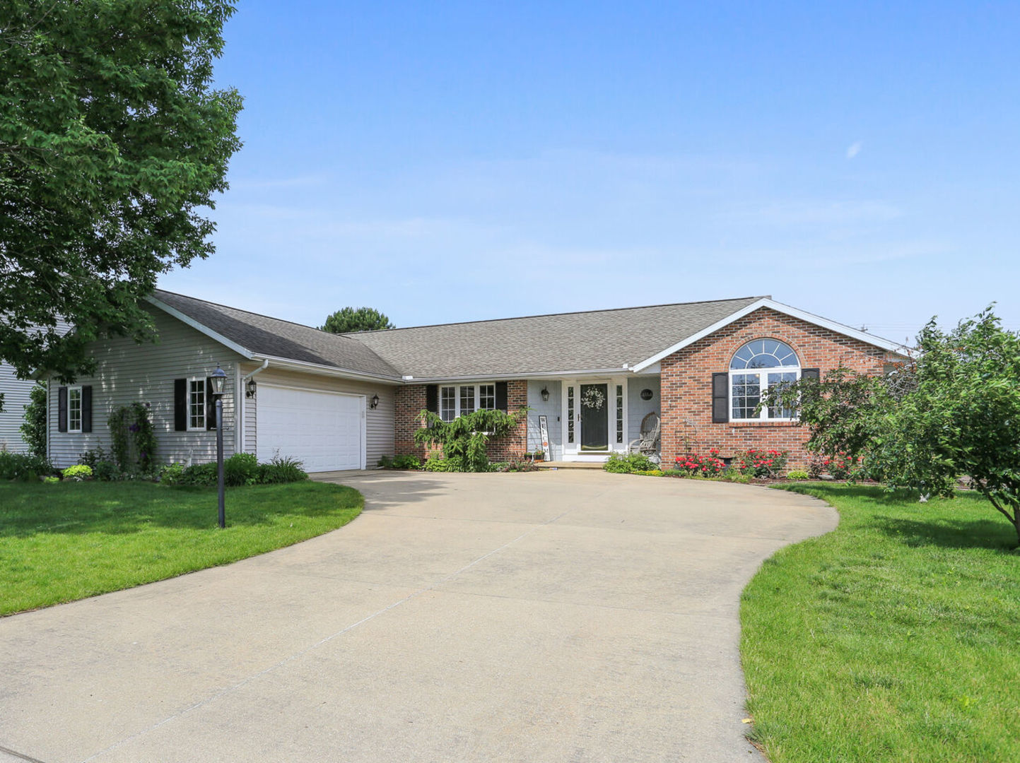 4114 Crail Road Champaign, IL 61822 - Photo 1 of 31 Gallery Image 1