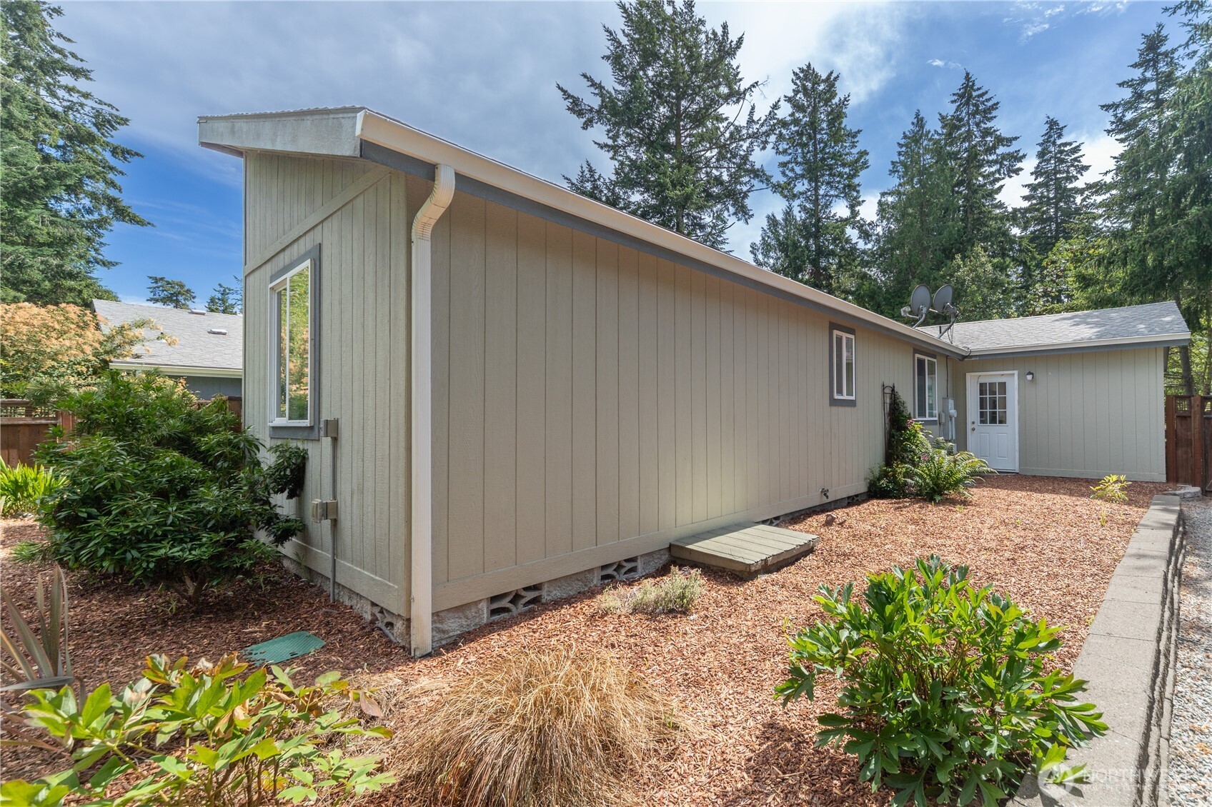 2364 Highland Loop Port Townsend, WA 98368 - Photo 27 of 31