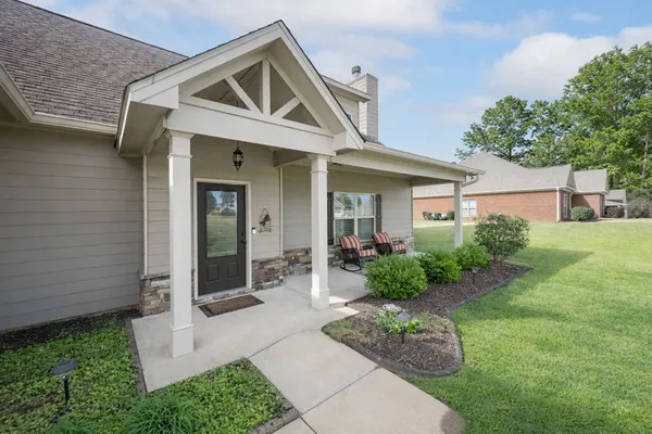 $439,900 | 153 Lee Road 2207, Salem, AL 36874