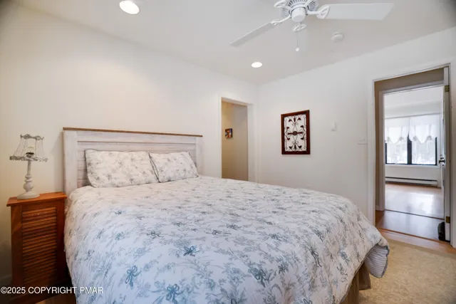 $900,000 | 113 Indian Drive, Greentown, PA 18426