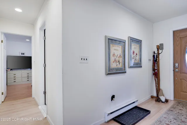 $900,000 | 113 Indian Drive, Greentown, PA 18426