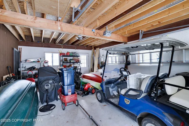 $900,000 | 113 Indian Drive, Greentown, PA 18426