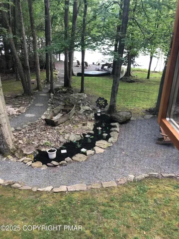 $900,000 | 113 Indian Drive, Greentown, PA 18426