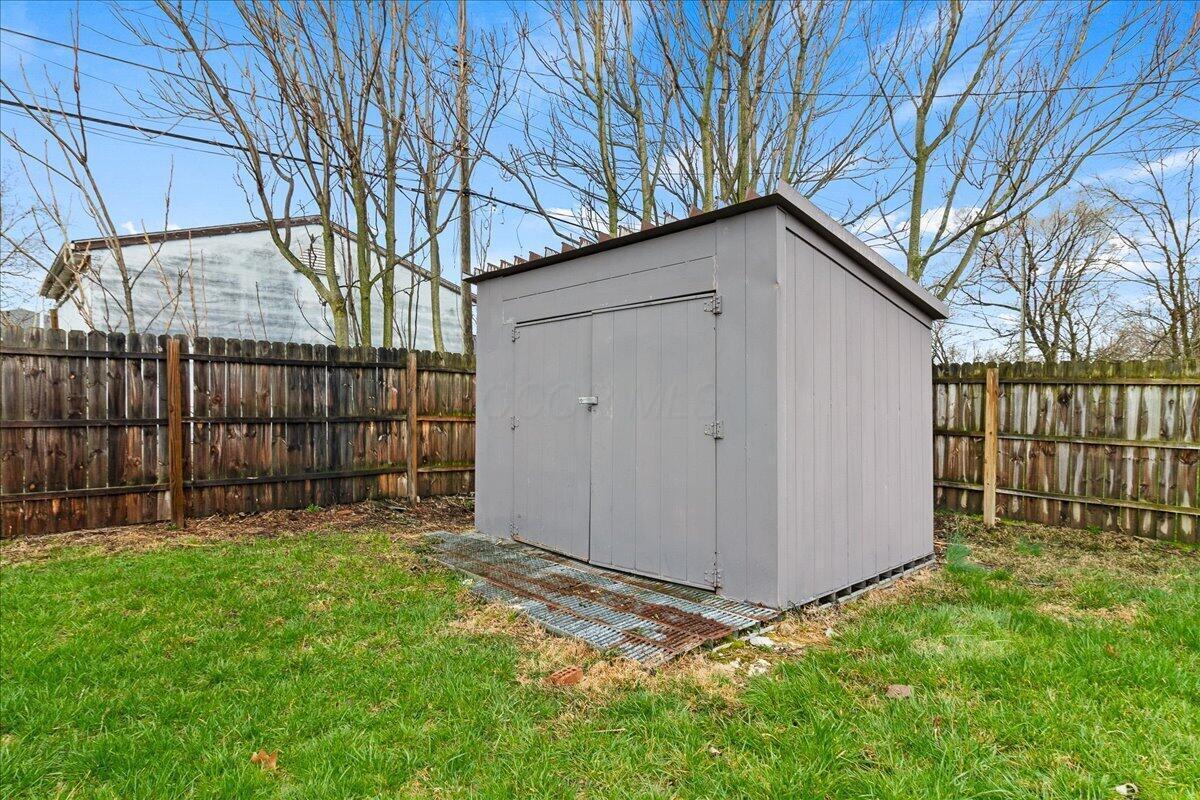 2992 Howey Road Columbus, OH 43224 - Photo 25 of 25 25-Exterior Back