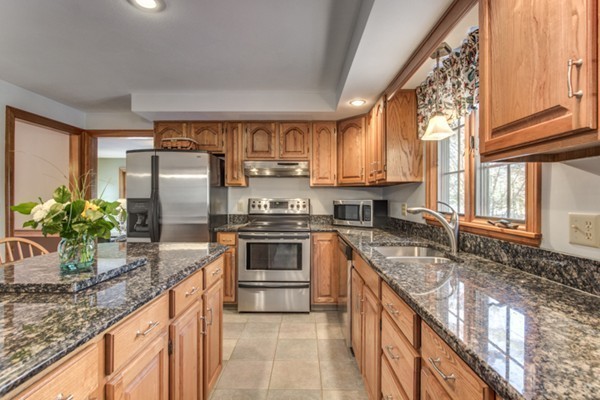 9 Carmichael Way Groton, MA 01450 - Photo 9 of 28