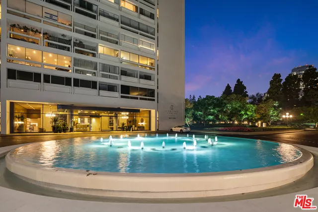 $1,899,000 | 2220 Avenue Of The Stars, Unit 702, Los Angeles, CA 90067
