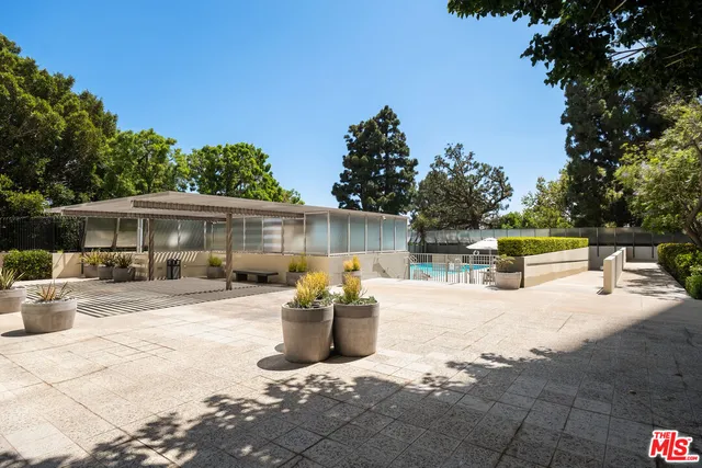 $1,899,000 | 2220 Avenue Of The Stars, Unit 702, Los Angeles, CA 90067