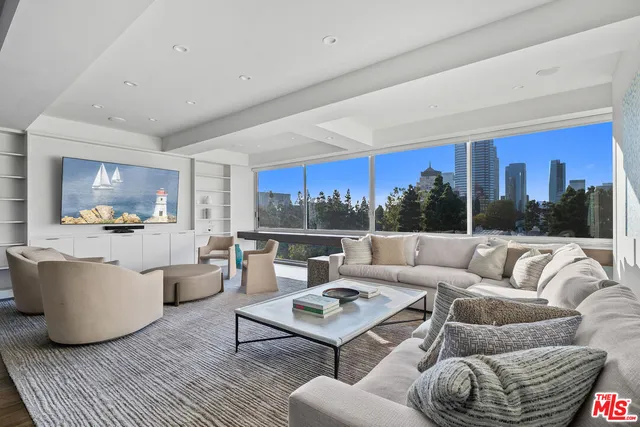 $1,899,000 | 2220 Avenue Of The Stars, Unit 702, Los Angeles, CA 90067