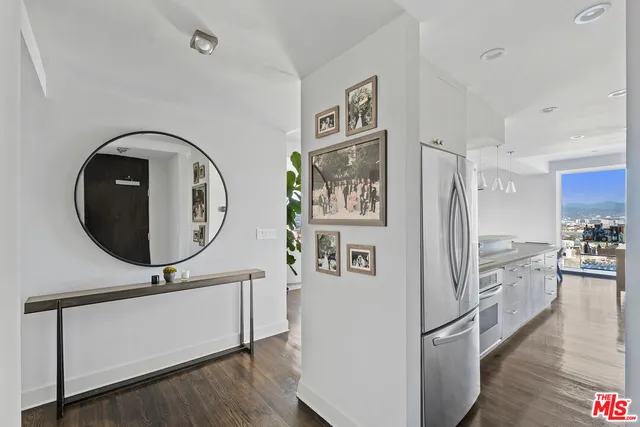 $1,899,000 | 2220 Avenue Of The Stars, Unit 702, Los Angeles, CA 90067