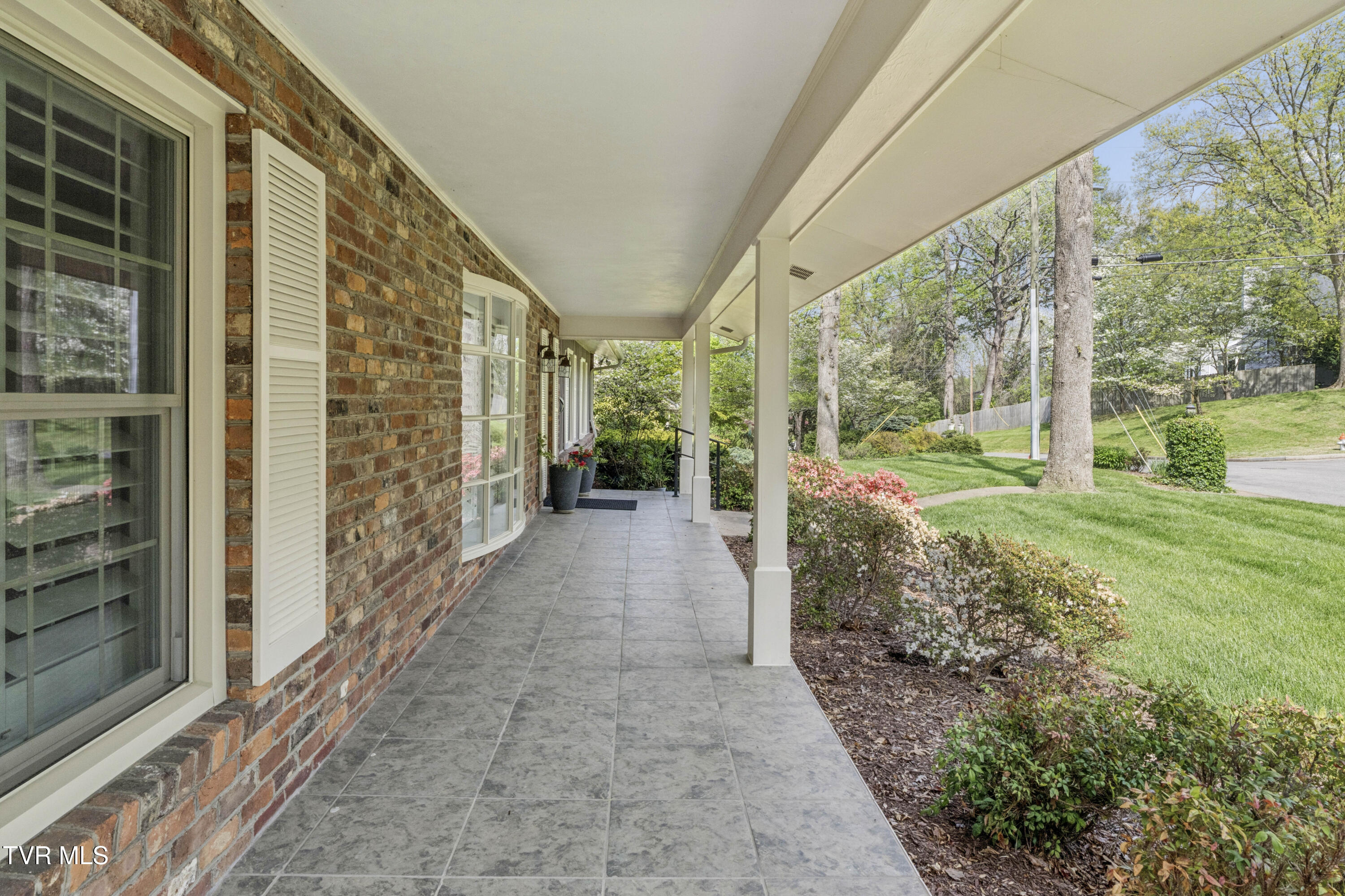 303 Hillside Road Johnson City, TN 37601 - Photo 60 of 70 Hillside--55