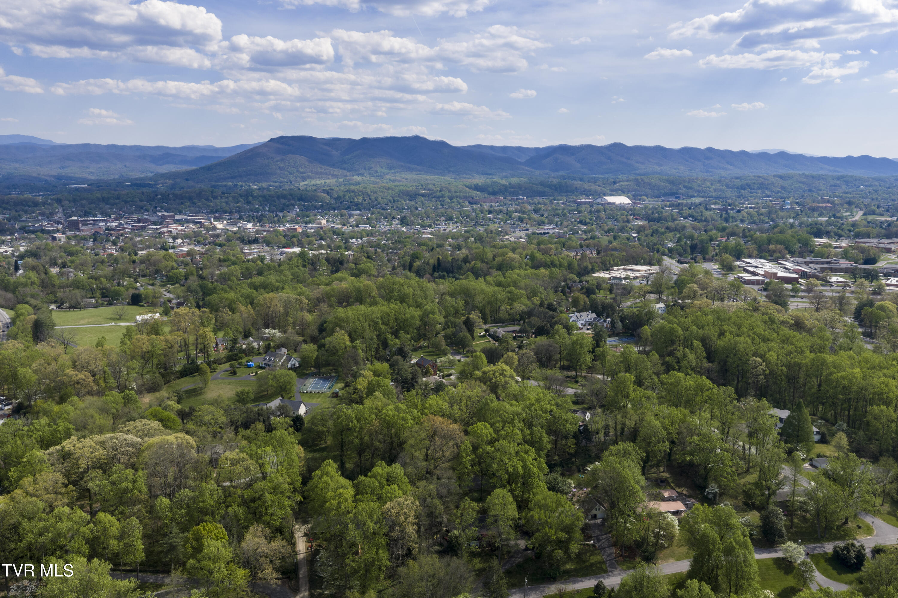 303 Hillside Road Johnson City, TN 37601 - Photo 68 of 70 Hillside-Aerials-10