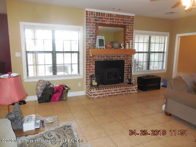 4596 Poagville Road Coldwater, MS 38618 - Photo 5 of 57 20190429193518127371000000-o