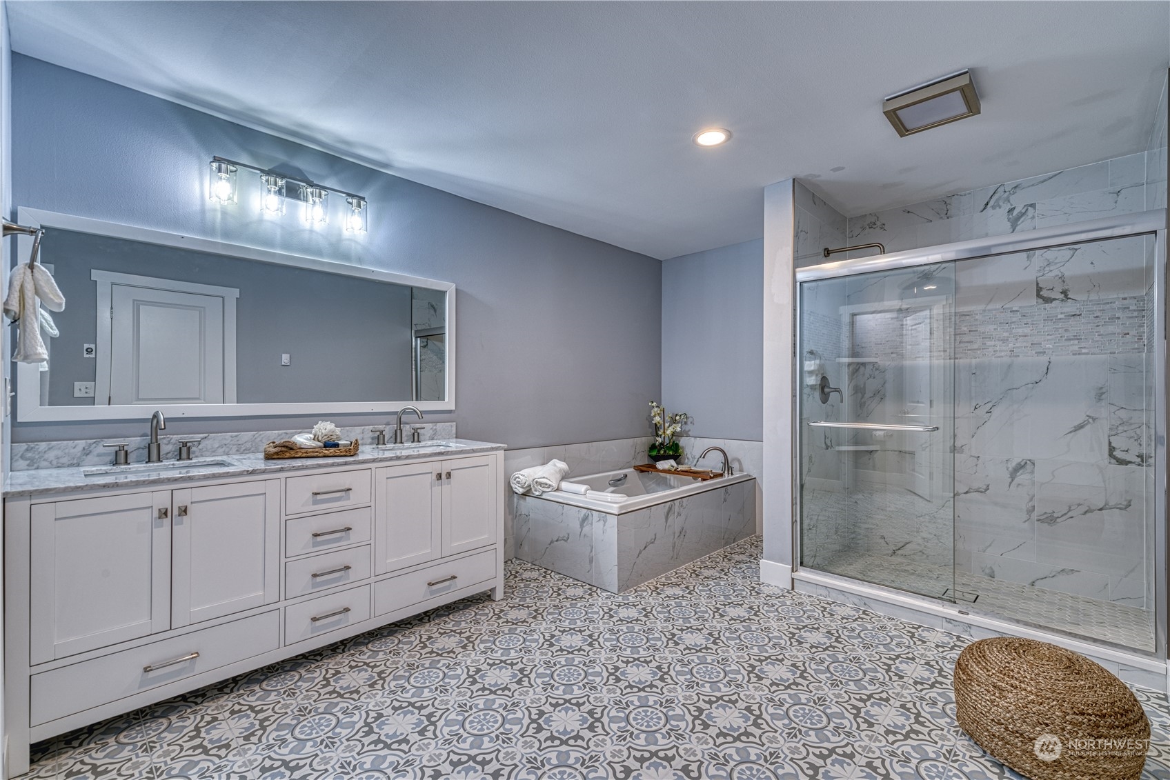 180 Keen Road Grapeview, WA 98546 - Photo 24 of 40 Gallery Image 24