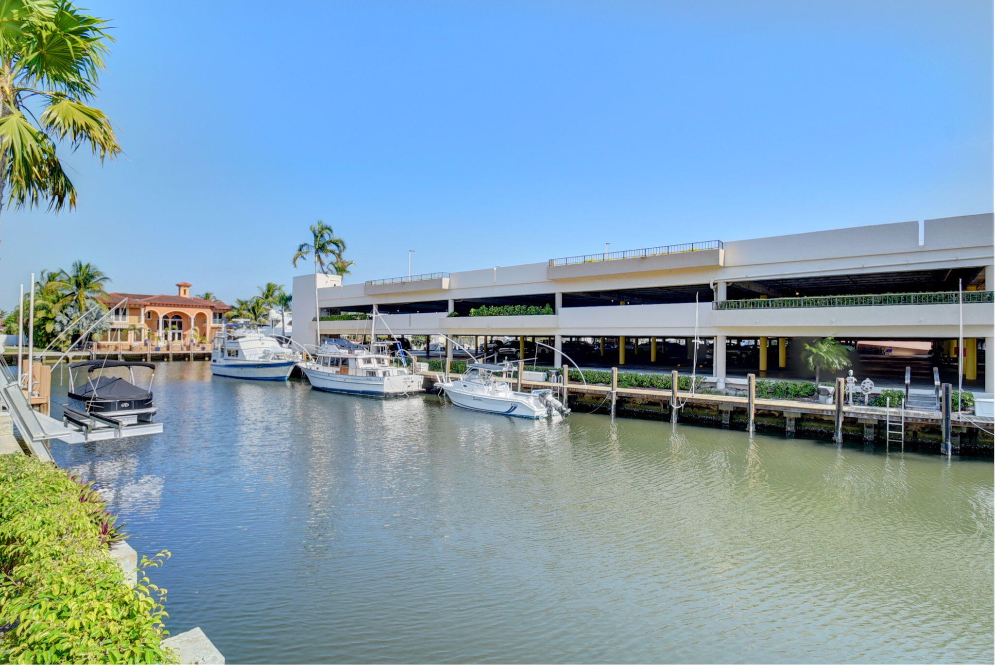 799 Jeffery Street, Unit 209 Boca Raton, FL 33487 - Photo 32 of 45 boat dockage