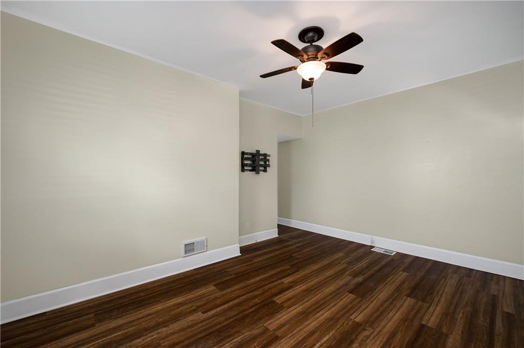 109 Hickory Street Butler, PA 16001 - Photo 8 of 29