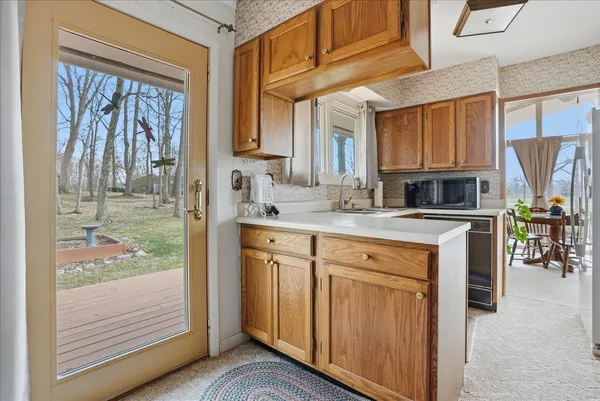 $275,000 | 112 Peine Drive, Lexington, IL 61753
