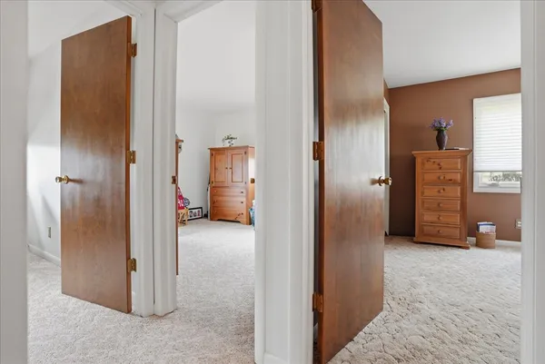 $275,000 | 112 Peine Drive, Lexington, IL 61753